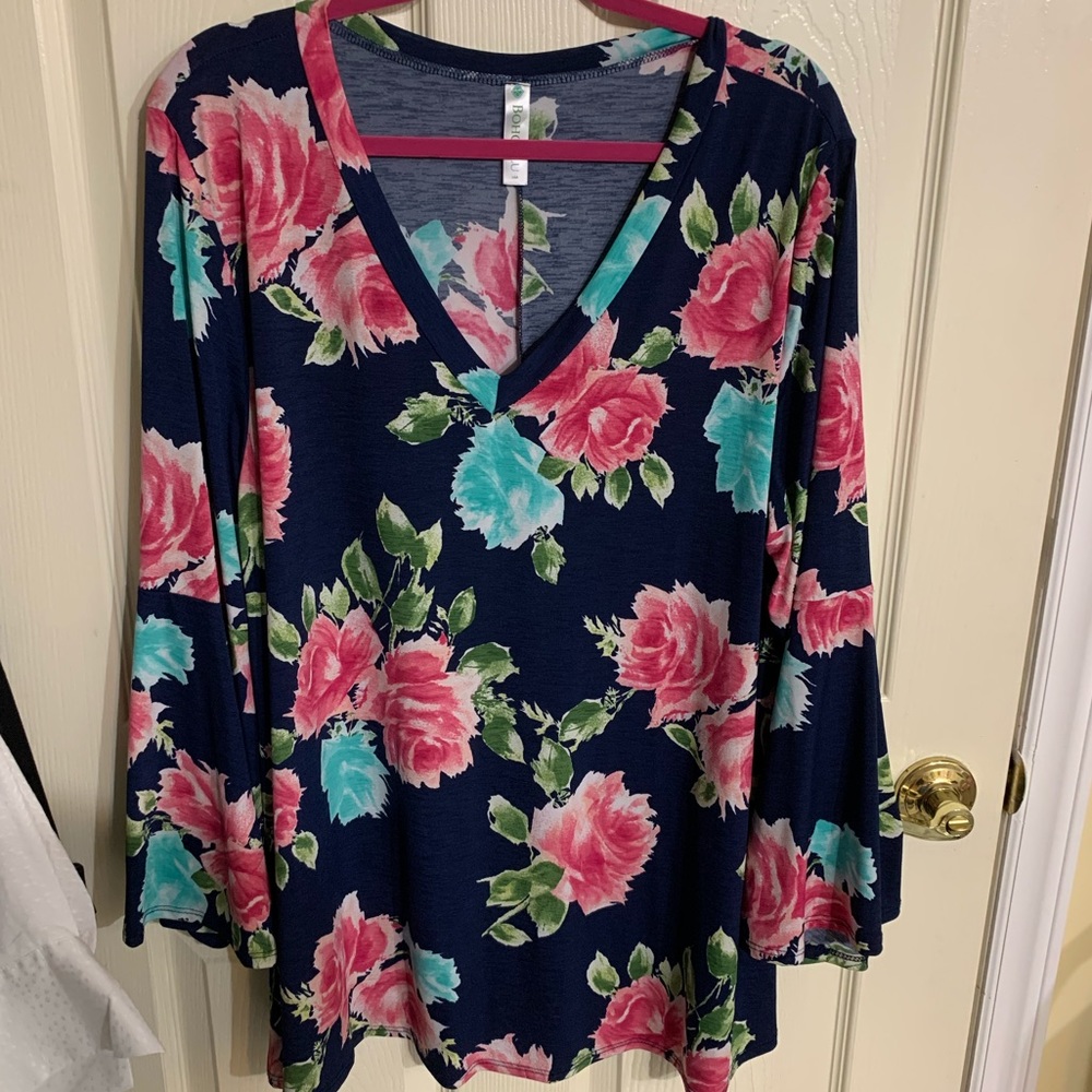 3x Floral top